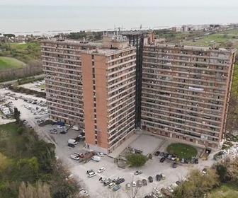Replay ARTE Journal - Hotel House en Italie : un ghetto social ?