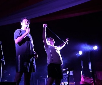 Replay ARTE Journal - Royaume-Uni : Getdown Services au festival Latitude