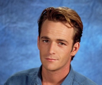 Replay Beverly Hills, 90210 - S04 E08 - Vingt ans déjà