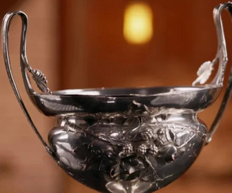 Replay Affaire conclue : la vie des objets - La coupe Barbedienne de Georges