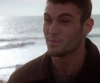 Replay Beverly Hills, 90210 - S08 E23 - Le meilleur des mondes