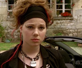 Replay Fête de famille - S01 E01 - Joyeux Anniversaire