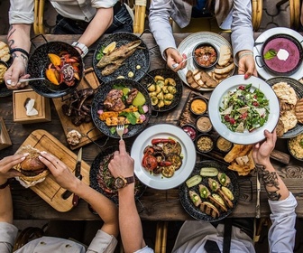 Replay Saveurs de saison - Hiver : Les merda de can, la suprenante spécialité niçoise