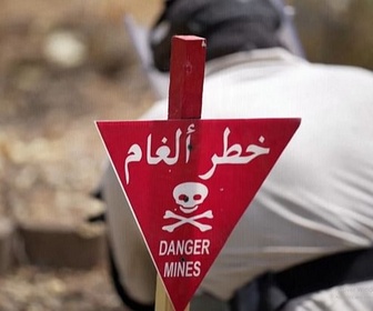 Replay POURQUOI ? - C'est quoi l'enjeu du déminage au Soudan ?