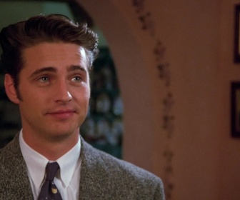 Replay Beverly Hills, 90210 - S05 E15 - Joyeux Noël