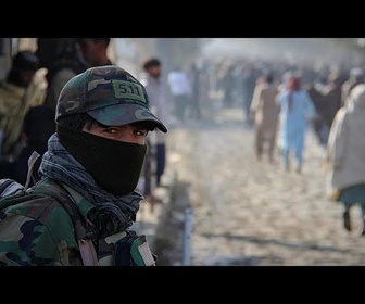 Replay Les talibans afghans procèdent à une exécution publique dans un stade de sport