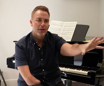 Replay ARTE Journal - Nicholas McCarthy : le talent dans une seule main