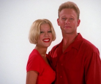 Replay Beverly Hills, 90210 - S07 E32 - Le jour des diplômes - Partie 2