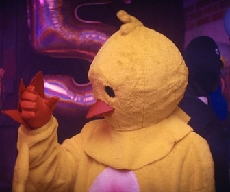 Replay Court-circuit - Poussin cherche girafe