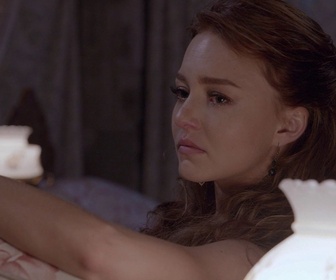 Replay Les trois visages d'Ana - S01 E74