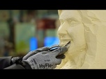 Replay La princesse Kay de la Voie Lactée sculptée dans du beurre selon la tradition de la foire d'État