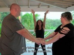 Replay The Big Body Hotel : un séjour pour s'accepter enfin - S1 E8 - Salsa et yoga