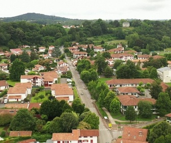 Replay 90' Enquêtes - Chauffards et fêtards : été brûlant pour les gendarmes du Pays Basque