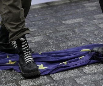 Replay Extrême droite : le parti pris de la Gen Z - ARTE Europe l'Hebdo