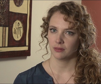 Replay Au nom de la vérité - S04 E59 - Un mystérieux héritier