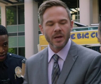 Replay The Rookie - le flic de Los Angeles - S1 E10 - Un air de famille