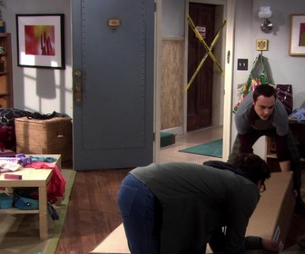 Replay The Big Bang Theory - S1E2 - Des voisins encombrants