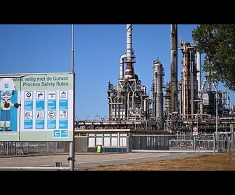 Replay Pays-Bas : une explosion dans une zone industrielle du port de Rotterdam fait un mort