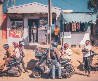 Replay Madagascar / Salvador - ARTE Reportage