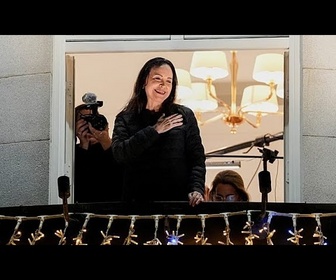 Replay Après des mois cachée, la Vénézuélienne María Corina Machado, prix Nobel, salue la foule à Oslo