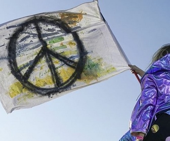 Replay Peace and love - Un symbole, une cause