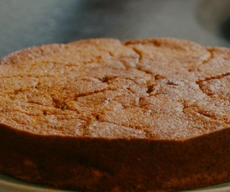 Replay Petits Plats en équilibre - Gâteau à la farine de châtaigne et poire