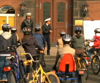 Replay Alerte Cobra - S15 E7 - L'école buissonnière (1/2)