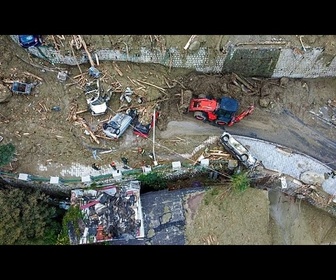 Replay Italie : le corps de la deuxième victime retrouvé, 24 heures après le glissement de terrain