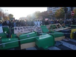 Replay Des lycéens affrontent la police alors que les blocages se poursuivent
