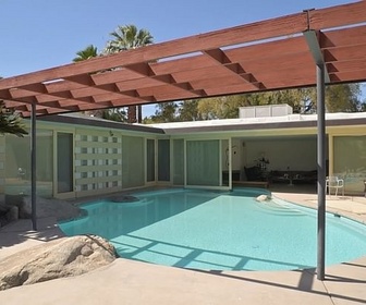 Replay Avec piscine dans le séjour - Maisons de rêve en Californie