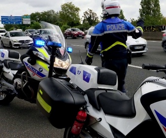 Replay Appels d'urgence - Motards de la police : formation extrême pour missions à hauts risques