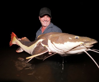 Replay Pêche XXL - S4E6 - Féroce bataille en eaux troubles