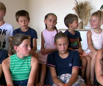 Replay Familles nombreuses : la vie en XXL du 18 juin 2025 - Episode 100 (Partie 2)