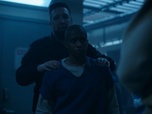 Replay In the dark - S4 E1 - Sous caution