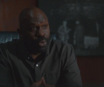 Replay Seule contre tous - S4 E6 - Dans la chaleur d'un foyer