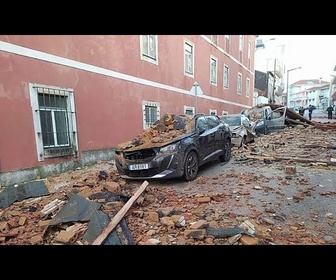 Replay Tempête Kristin : vents à 200 km/h, six morts et d'importants dégâts au Portugal