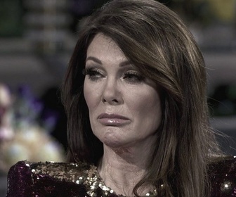 Replay Les real housewives de Beverly Hills - S9 E3 - Soleil et drama aux Bahamas
