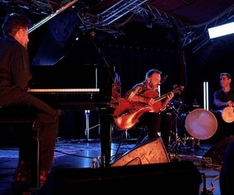 Replay Les Concerts Volants - L'Antidote - Bijan Chemirani, Rami Khalifé & Redi Hasa