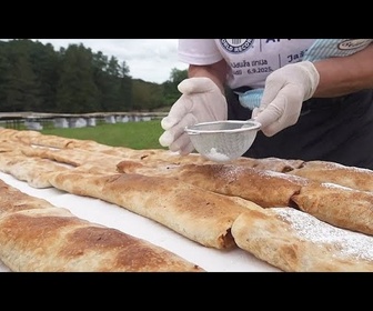 Replay Le village croate de Jaškovo établit un nouveau record Guinness avec un strudel de 3 136 mètres