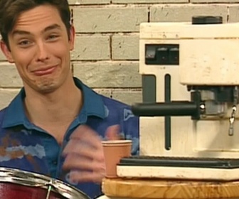 Replay Hélène et les garçons - S11 E05 - Le fait accompli