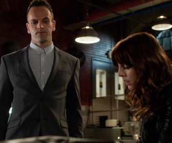 Replay Elementary - S3 E11 - L'illustre client