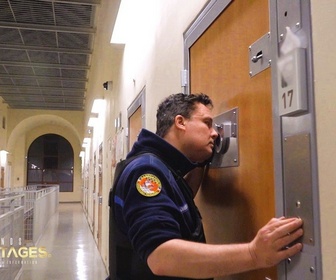 Replay Grands Reportages - La Santé : une prison sous pression