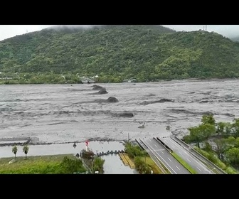 Replay Les opérations de sauvetage se poursuivent à Taïwan après les inondations du typhon Ragasa