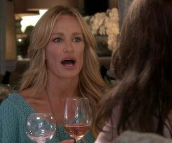 Replay Les real housewives de Beverly Hills - S1 E13 - Impardonnable