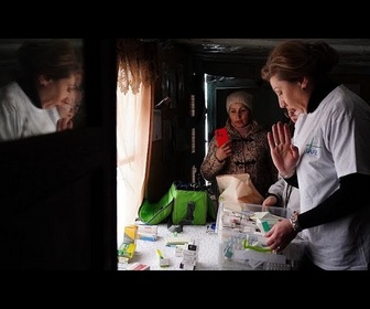 Replay Ukraine : une clinique mobile prodigue des soins vitaux aux communautés vivant non loin de la...