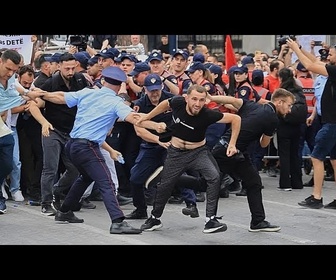 Replay Albanie : les manifestations contre un projet immobilier lié à Trump continuent