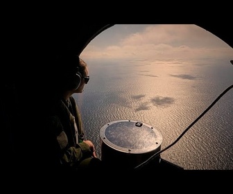Replay La Marine française arraisonne un pétrolier en provenance de Russie en Méditerranée