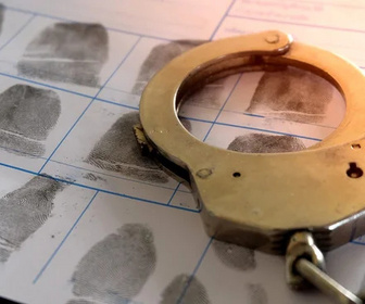 Replay Au bout de l'enquête, la fin du crime parfait ? - 22/11/2025