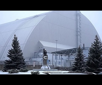 Replay Greenpeace alerte sur un risque d'effondrement catastrophique du sarcophage de Tchernobyl