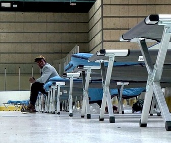 Replay L'Europe, derrière murs et barbelés - L'UE prend la voie d'un durcissement de sa politique migratoire